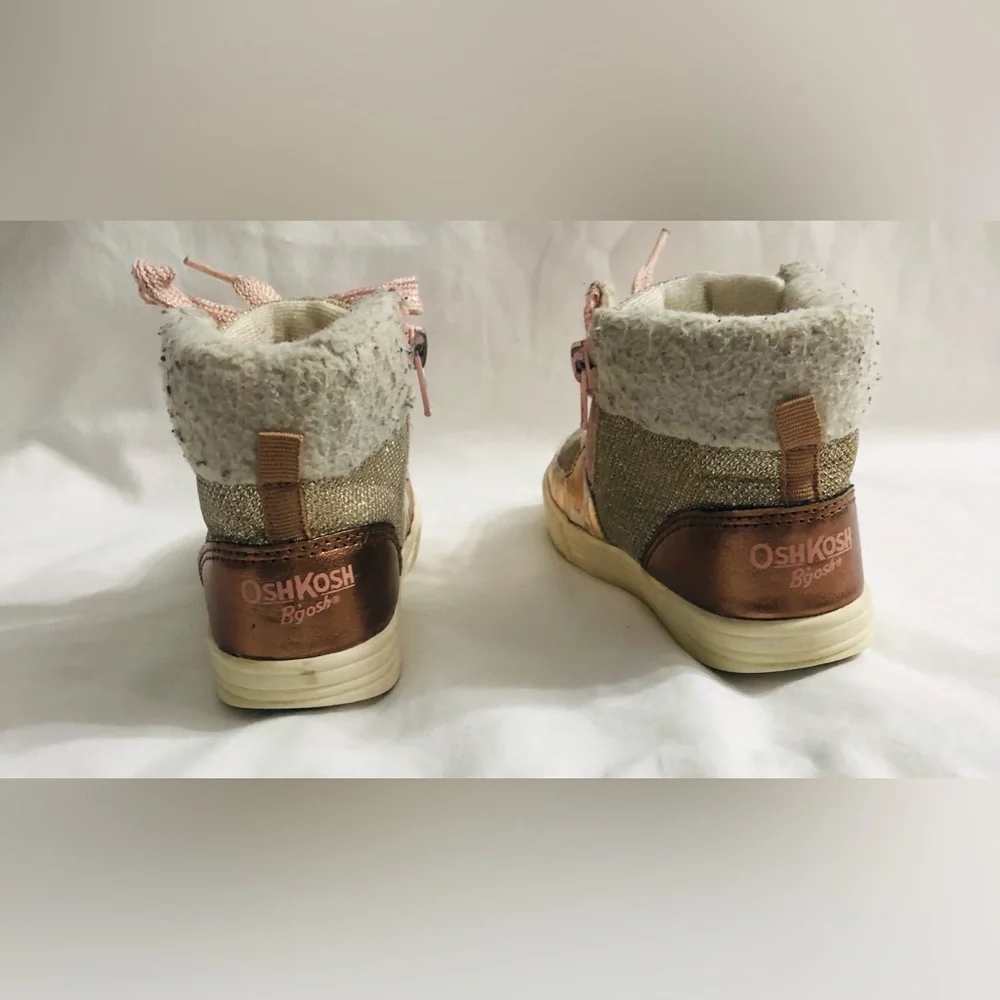 Oshkosh Bgosh Girl’s Sneakers high top:glitter, metallic gold. 8